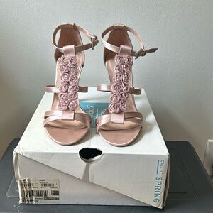 Call it Spring Blush Heels Size 6